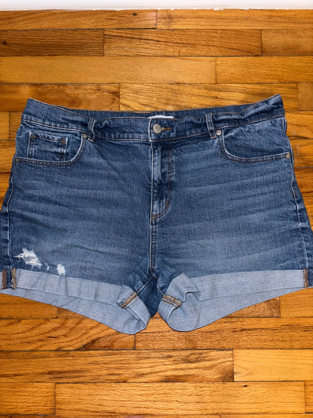 LOFT Roll-Cuff Jean Shorts - Medium Blue